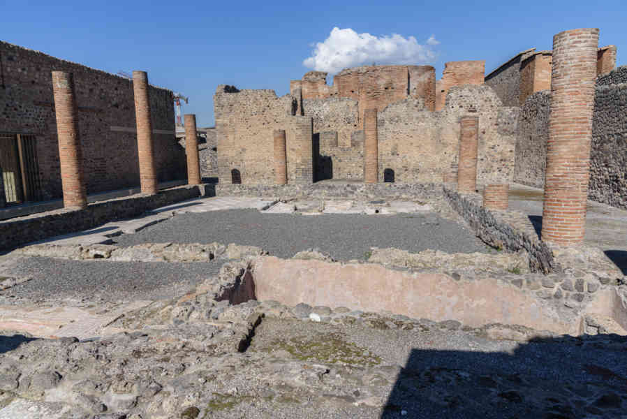 086 - Italia - Pompeya - parque arqueológico de Pompeya - Casa del Mosaico Geométrico.jpg
